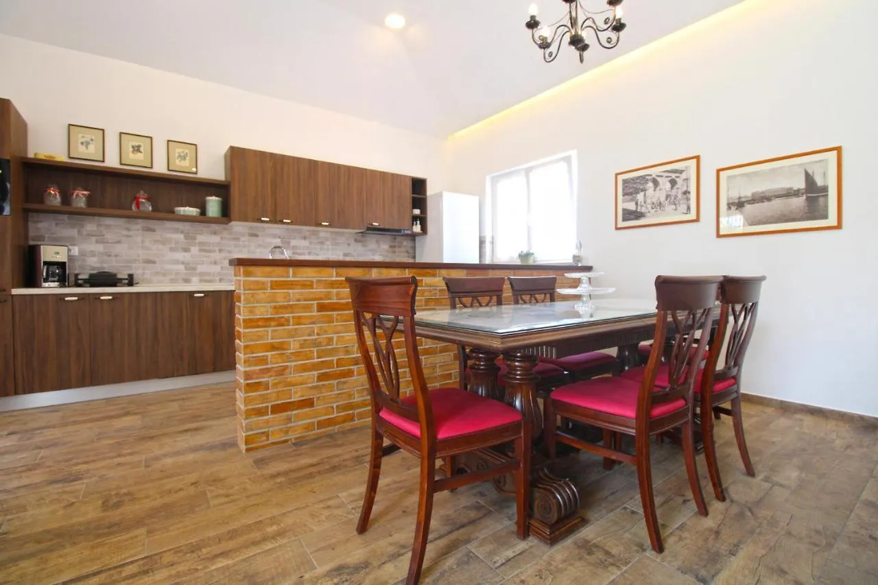 Tatil Evi Villa Olgica 2269 Pula
